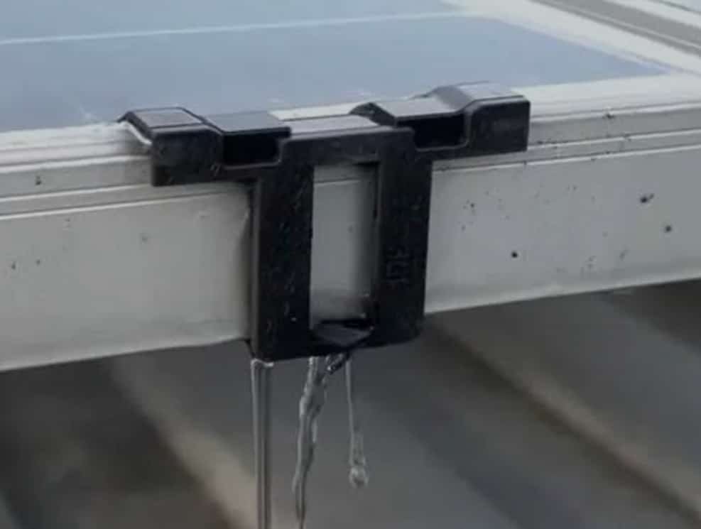 Water Drain Clip